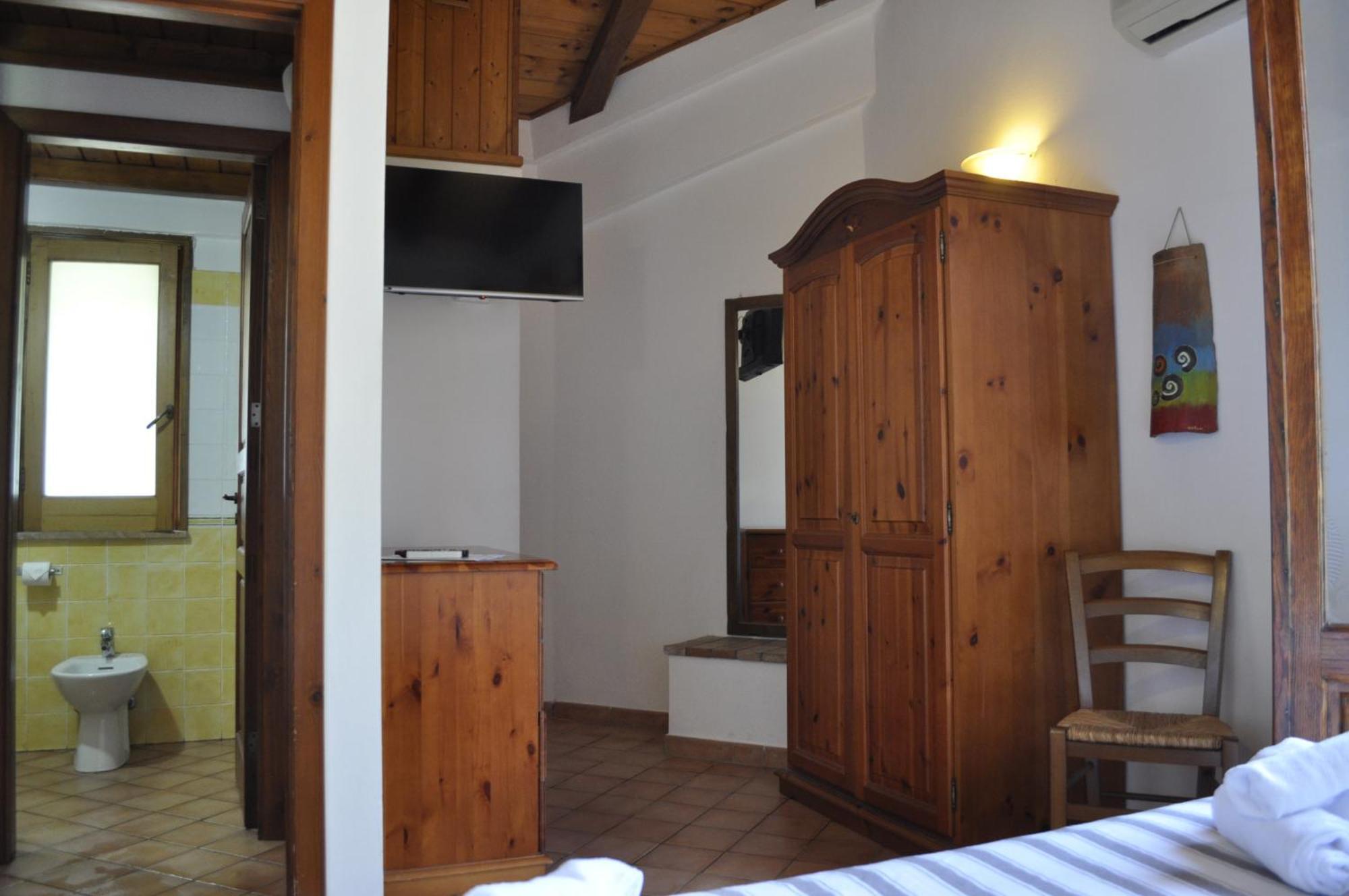 Borgo San Francesco Gioiosa Marea Quarto foto